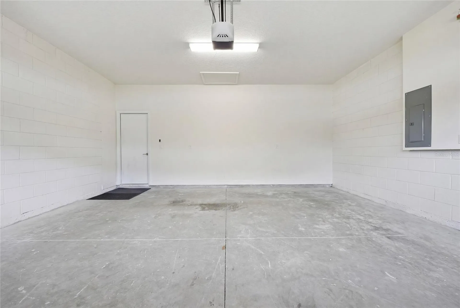 2118 W Hampshire Boulevard Citrus Springs FL 34434