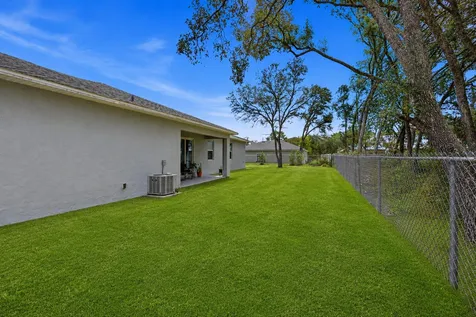 2118 W Hampshire Boulevard Citrus Springs FL 34434