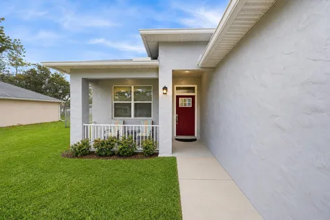 2118 W Hampshire Boulevard Citrus Springs FL 34434
