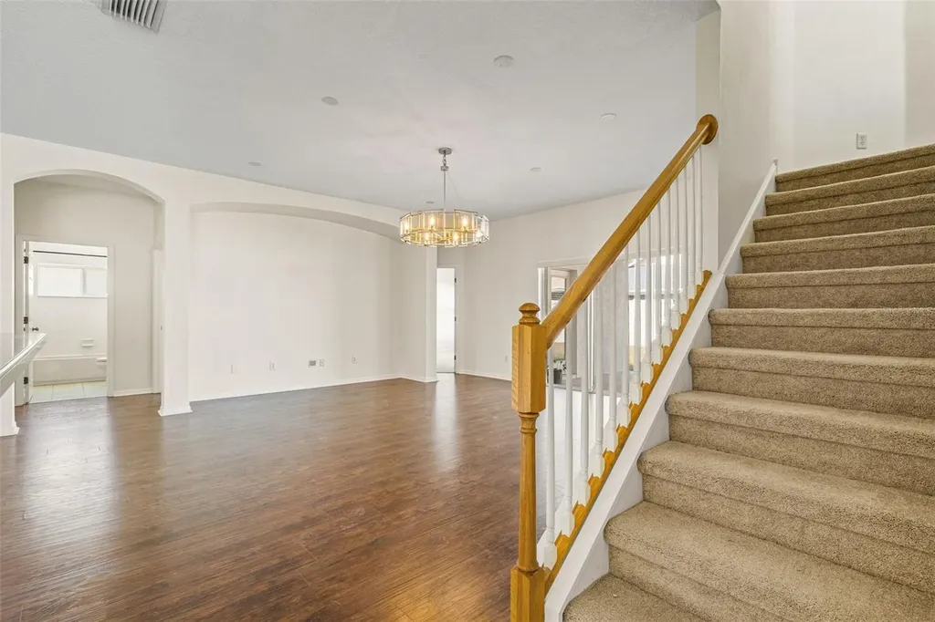 518 York Dale Drive Ruskin FL 33570
