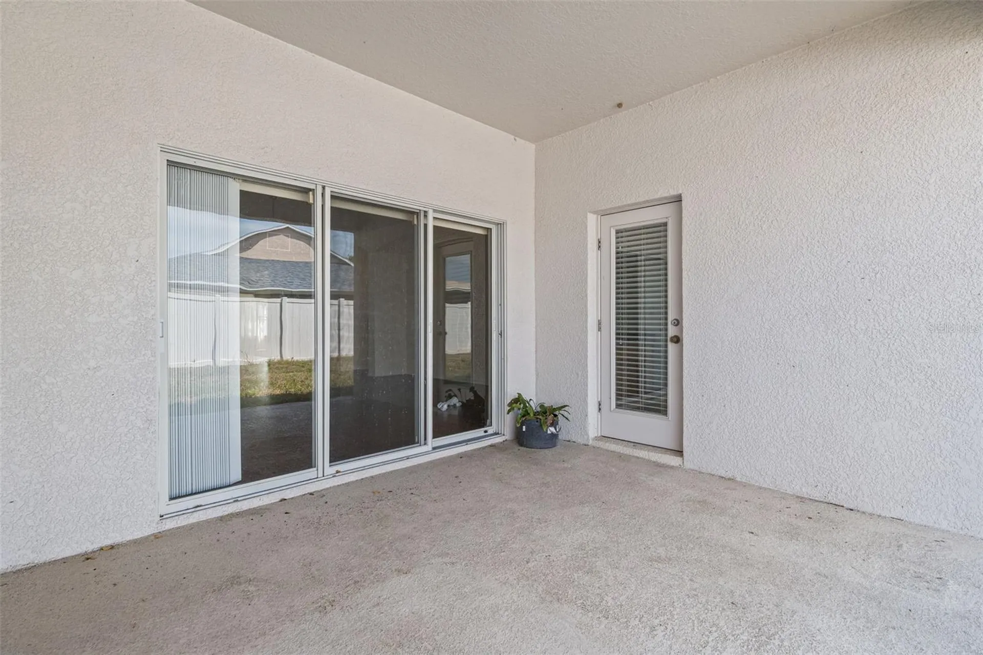518 York Dale Drive Ruskin FL 33570