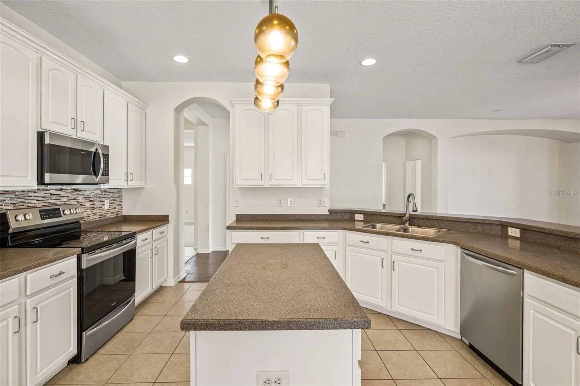518 York Dale Drive Ruskin FL 33570