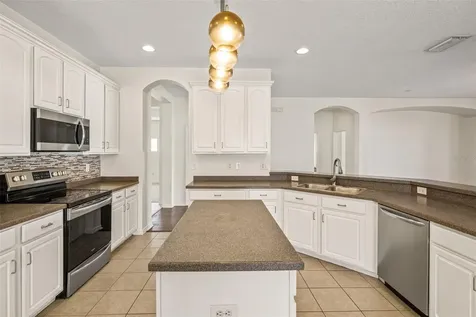 518 York Dale Drive Ruskin FL 33570
