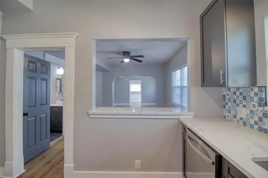 675 16th Avenue S St Petersburg FL 33701