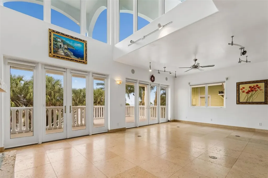 2811 Sunset Way St Pete Beach FL 33706