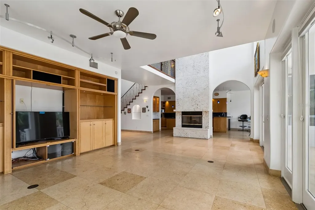 2811 Sunset Way St Pete Beach FL 33706