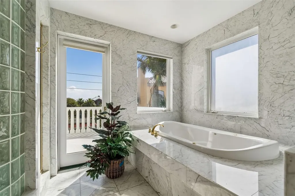2811 Sunset Way St Pete Beach FL 33706