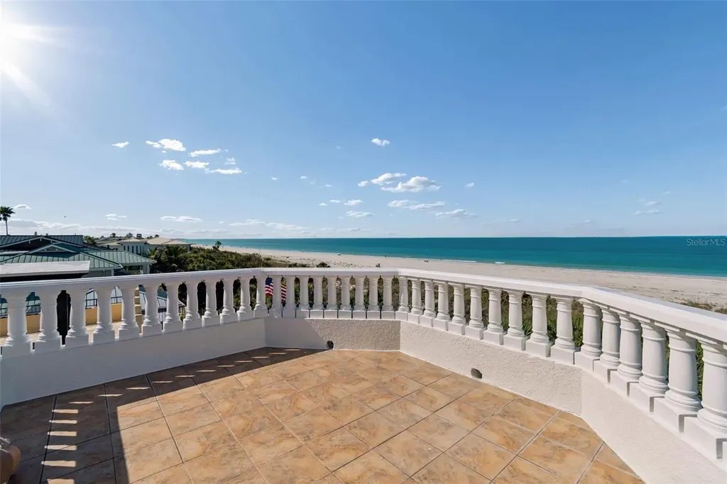 2811 Sunset Way St Pete Beach FL 33706