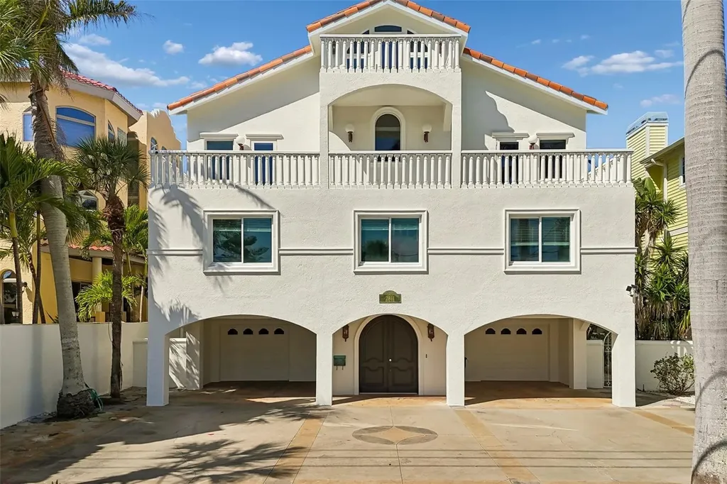 2811 Sunset Way St Pete Beach FL 33706