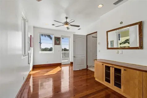2811 Sunset Way St Pete Beach FL 33706