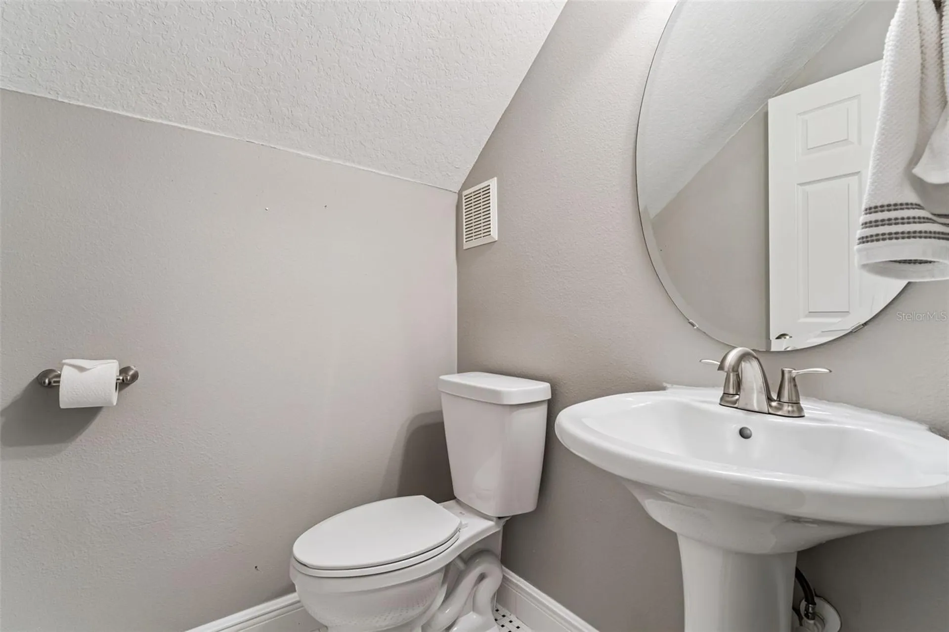 4571 Virginia Drive Orlando FL 32814