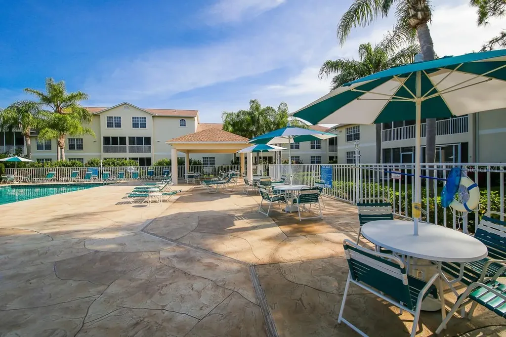 4205 Castlebridge Lane Sarasota FL 34238
