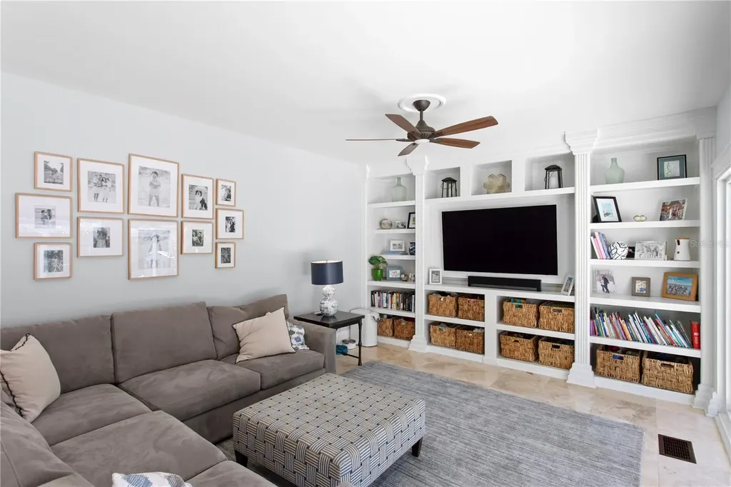 2810 W Morrison Avenue Tampa FL 33629