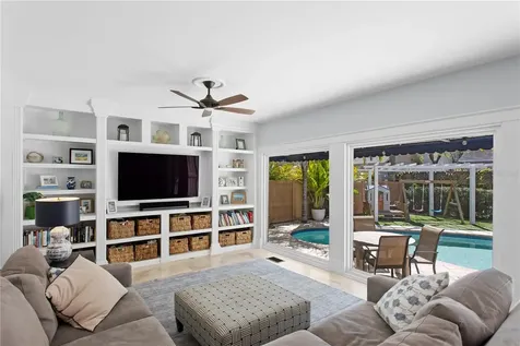 2810 W Morrison Avenue Tampa FL 33629