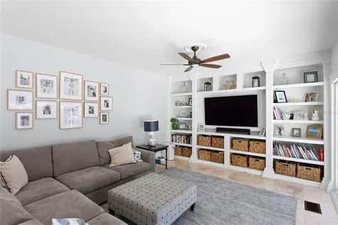 2810 W Morrison Avenue Tampa FL 33629