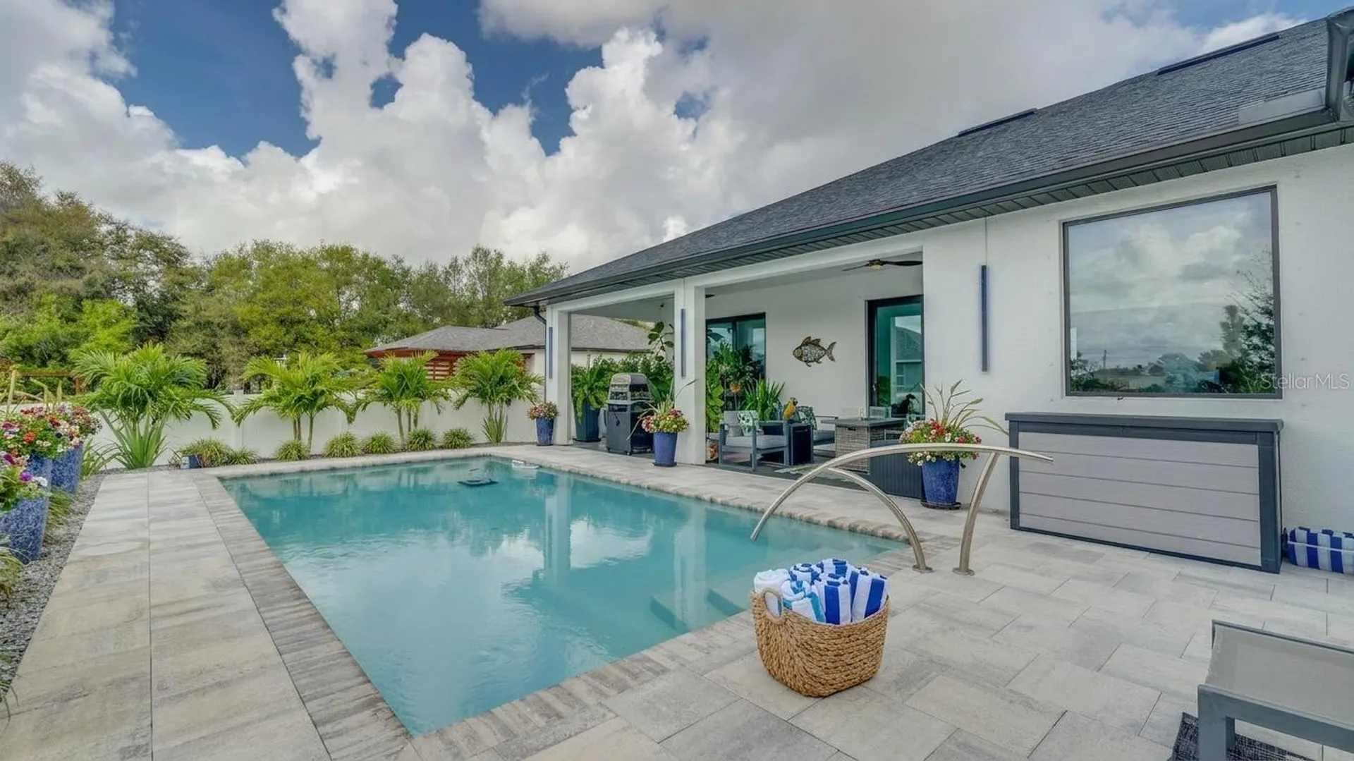 4211 10th Street SW Lehigh Acres FL 33976