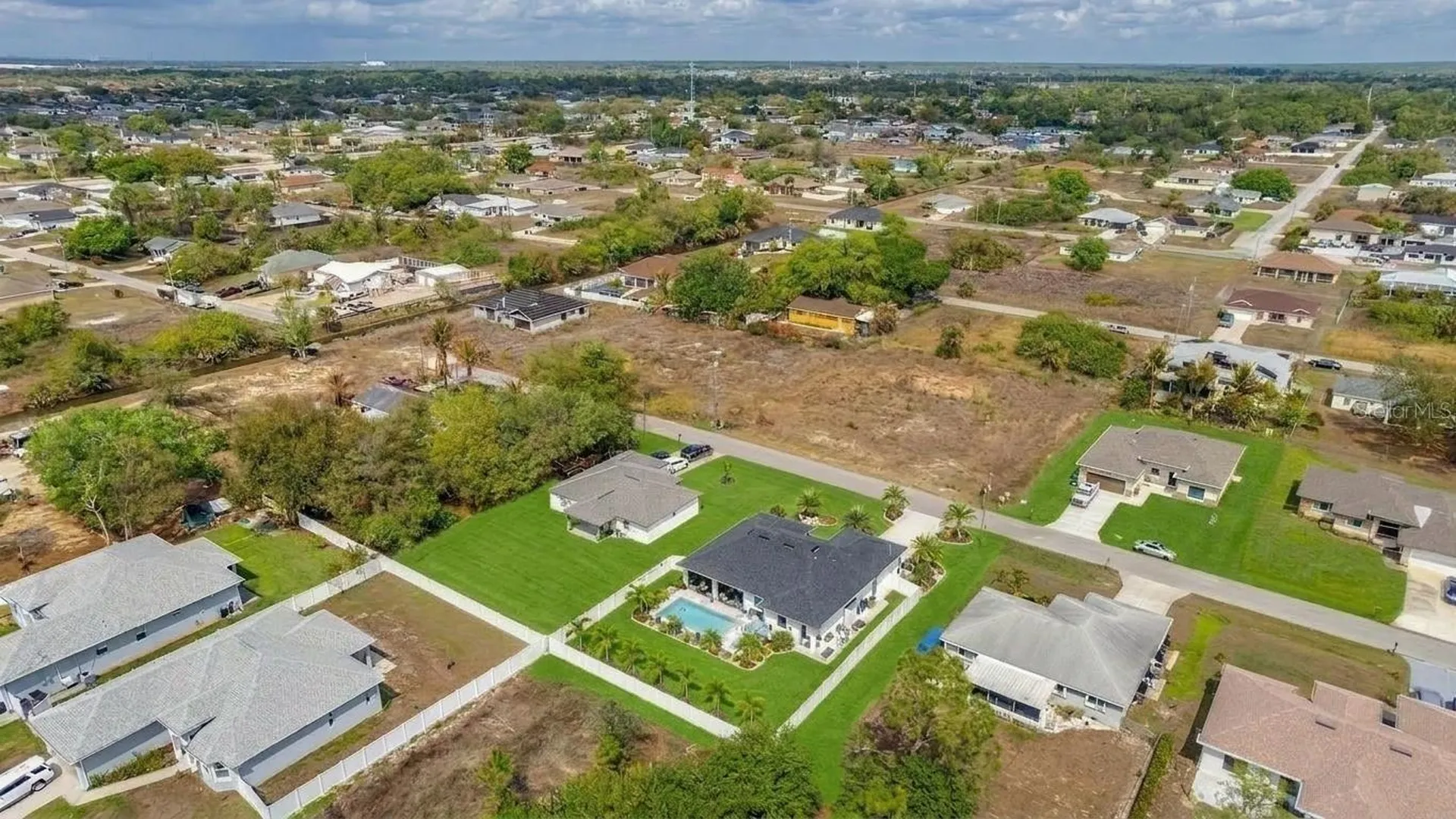 4211 10th Street SW Lehigh Acres FL 33976