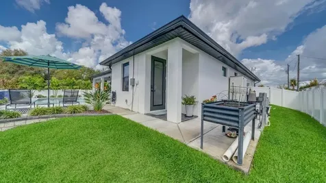 4211 10th Street SW Lehigh Acres FL 33976