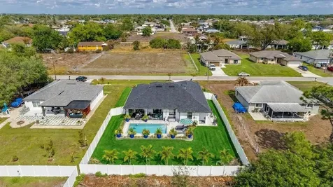 4211 10th Street SW Lehigh Acres FL 33976