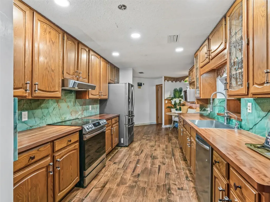 6350 NE 86th Avenue Bronson FL 32621