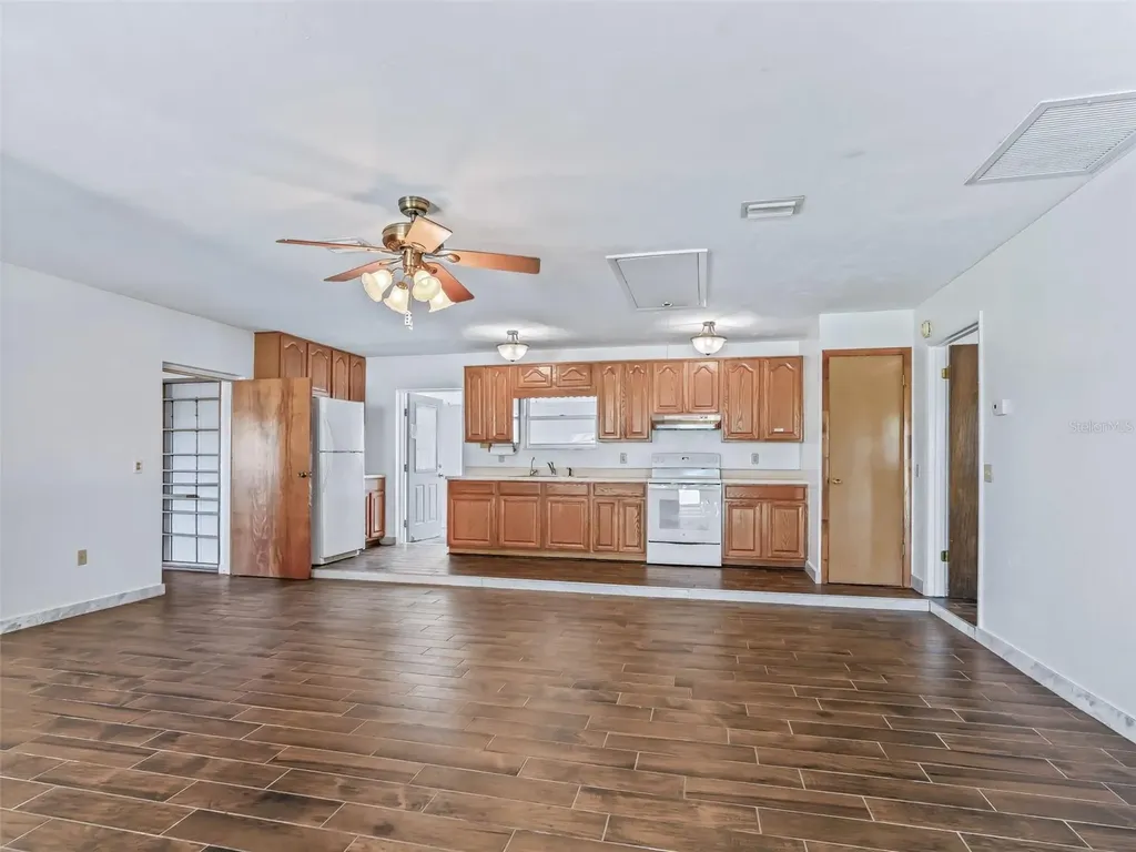 6350 NE 86th Avenue Bronson FL 32621
