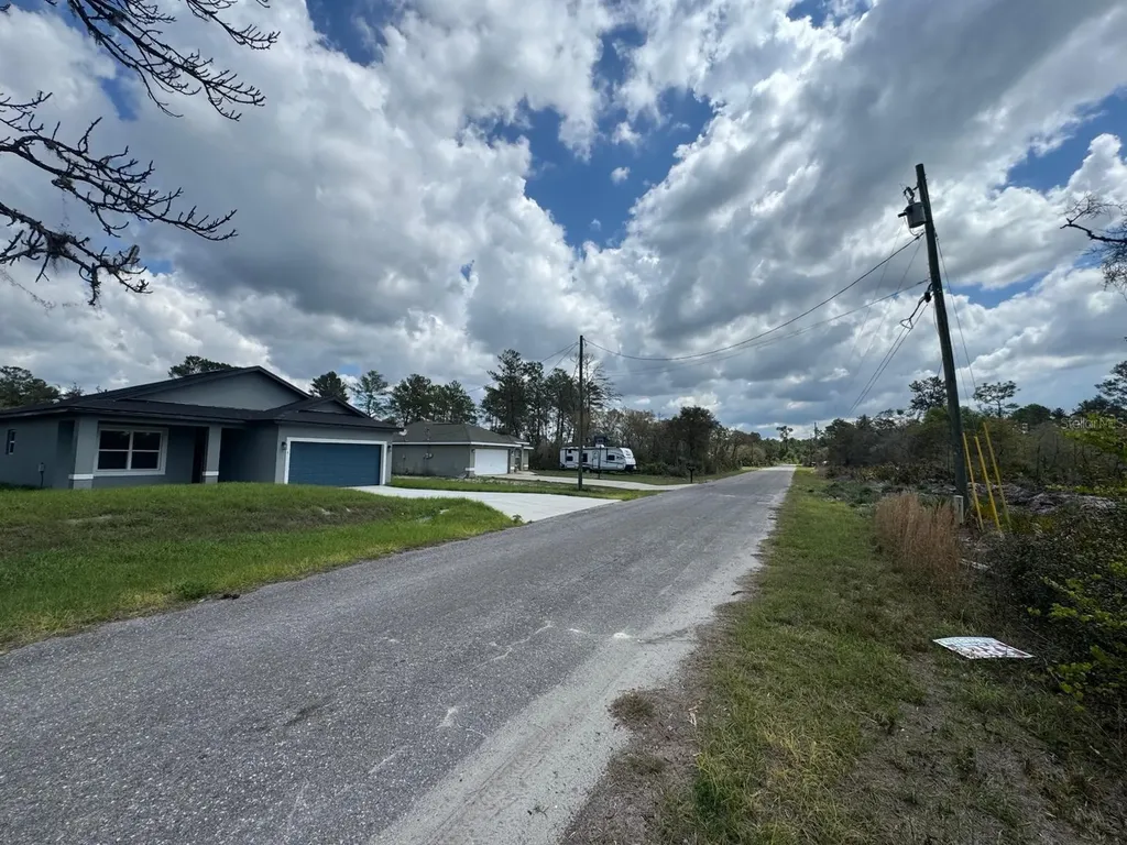 Fisher Loop Pass Ocklawaha FL 32179