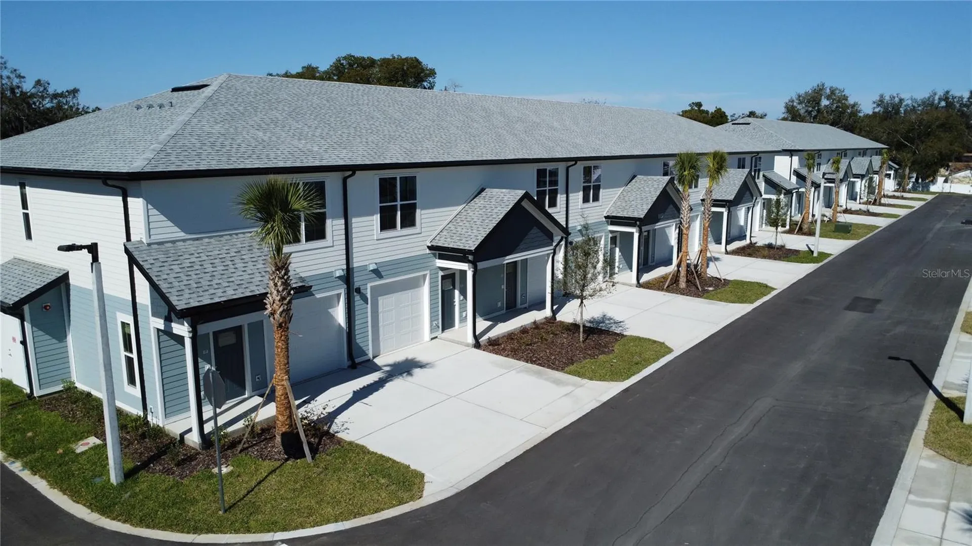 1147 E Caroline Street Tavares FL 32778