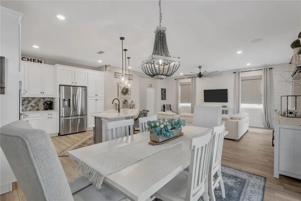 315 Blackrock Lane Apollo Beach FL 33572