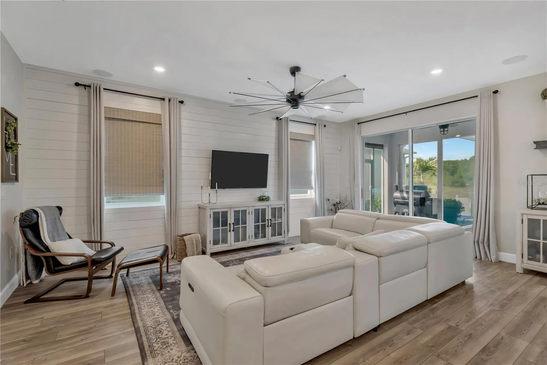 315 Blackrock Lane Apollo Beach FL 33572