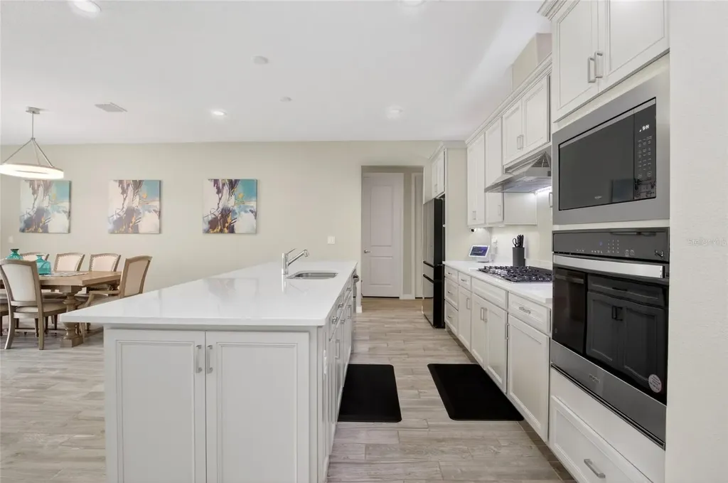 15954 Winding Bluff Drive Montverde FL 34756