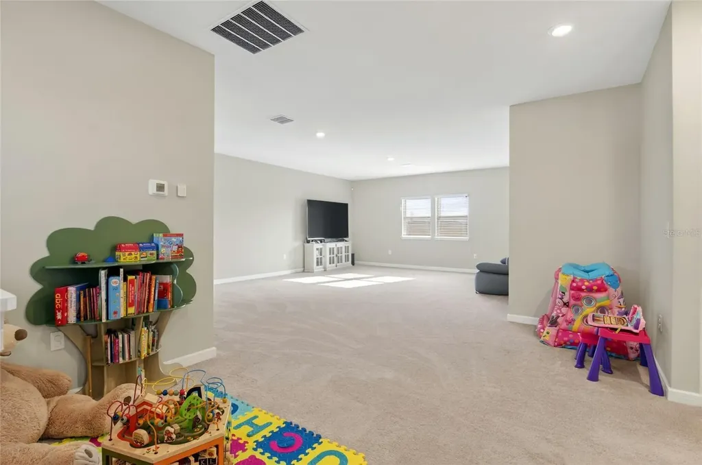 15954 Winding Bluff Drive Montverde FL 34756