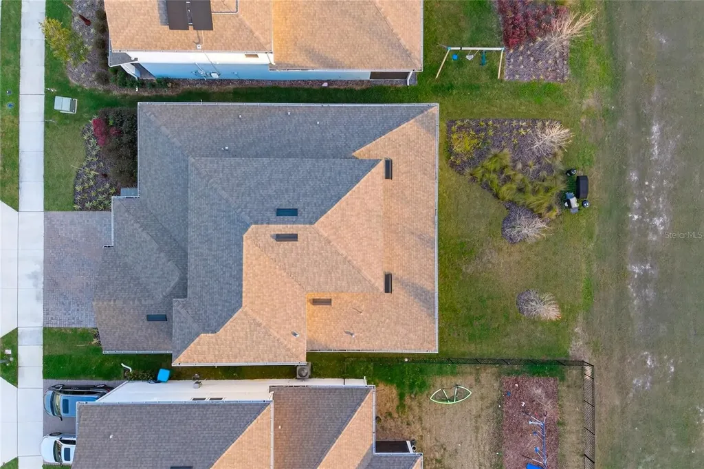 15954 Winding Bluff Drive Montverde FL 34756