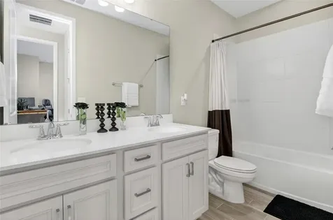 15954 Winding Bluff Drive Montverde FL 34756