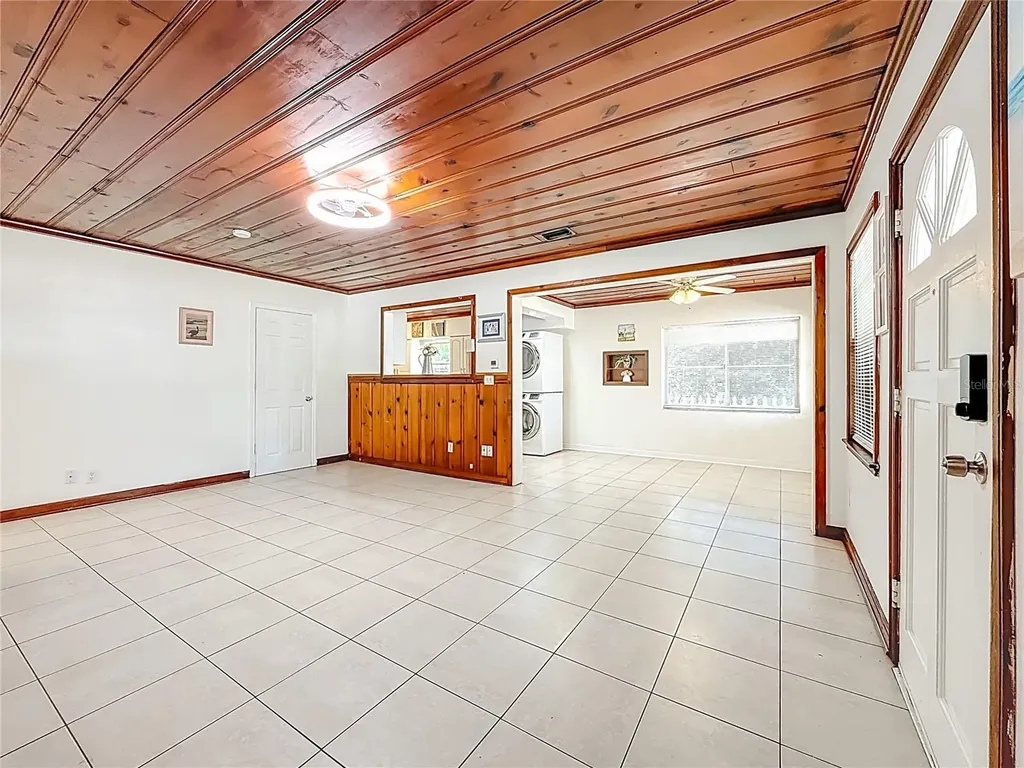5202 9th Avenue S Gulfport FL 33707