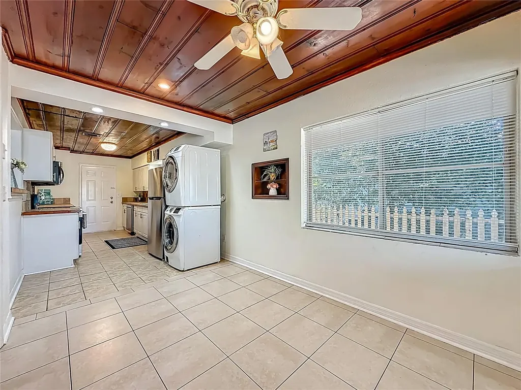 5202 9th Avenue S Gulfport FL 33707