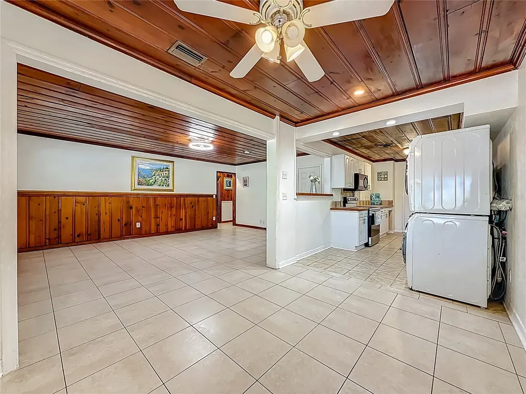 5202 9th Avenue S Gulfport FL 33707