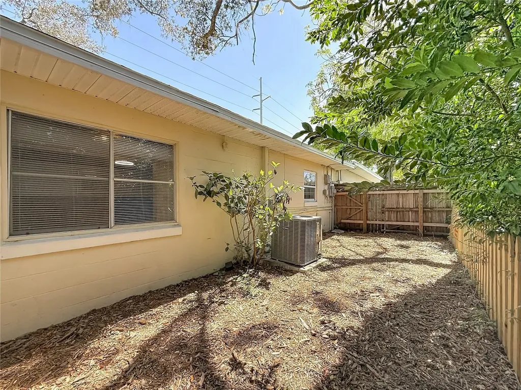 5202 9th Avenue S Gulfport FL 33707