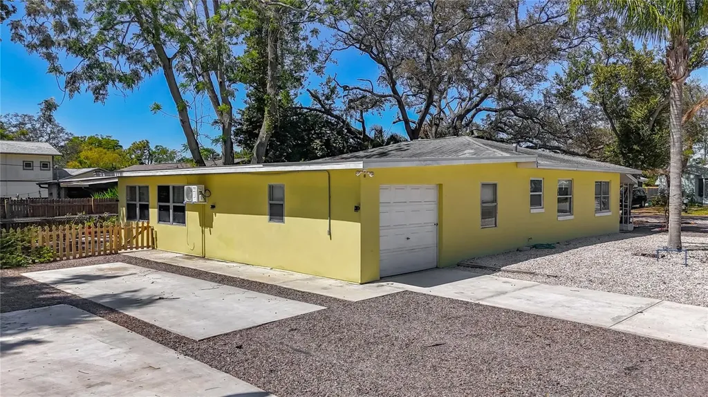 5202 9th Avenue S Gulfport FL 33707