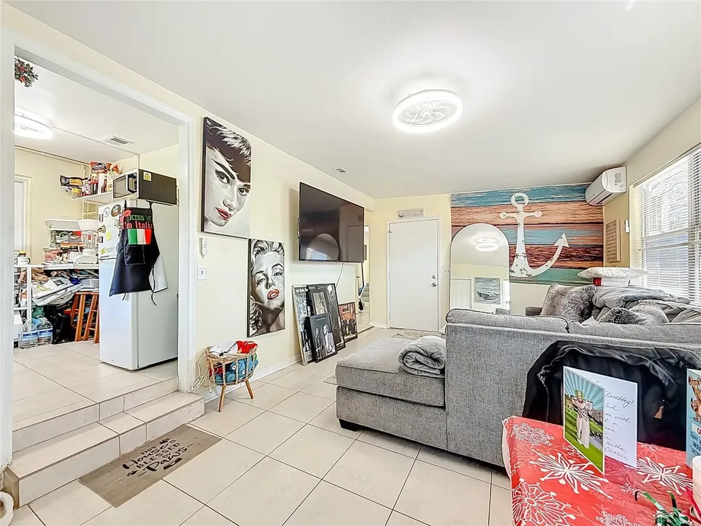5202 9th Avenue S Gulfport FL 33707