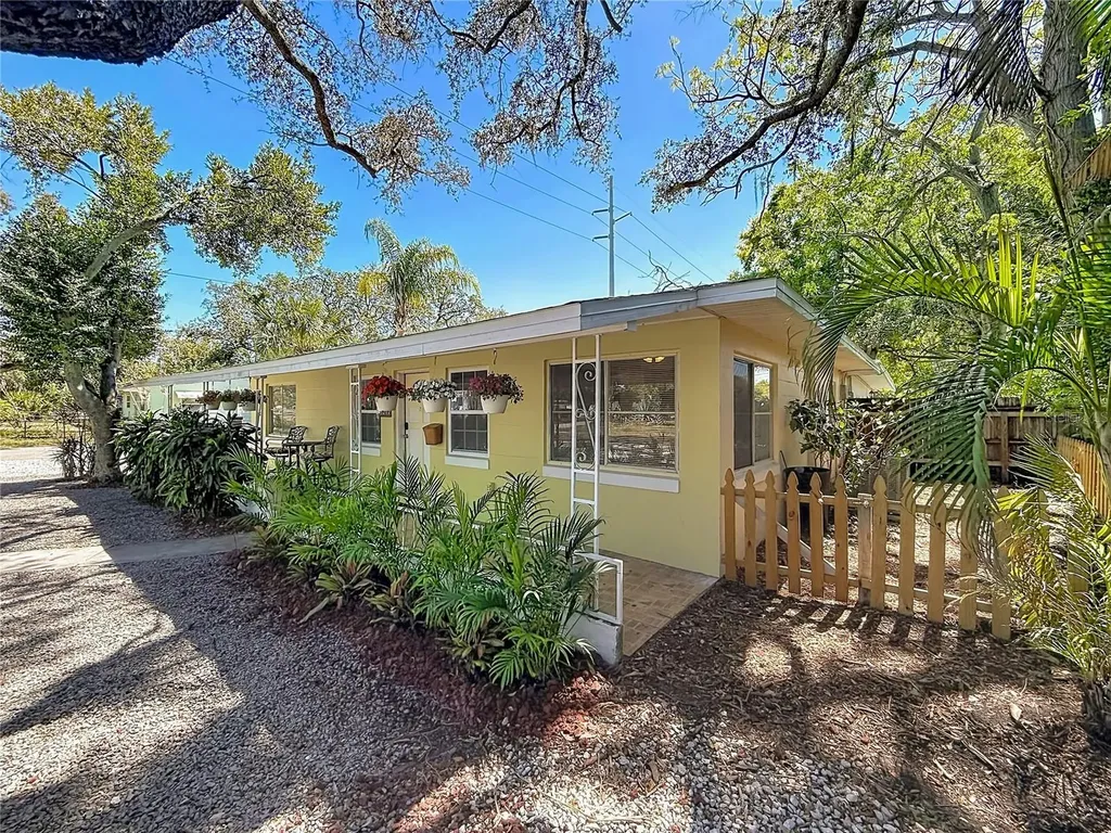 5202 9th Avenue S Gulfport FL 33707