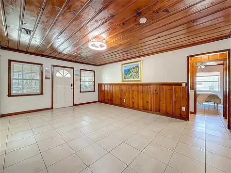 5202 9th Avenue S Gulfport FL 33707