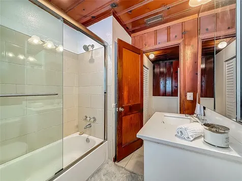 5202 9th Avenue S Gulfport FL 33707