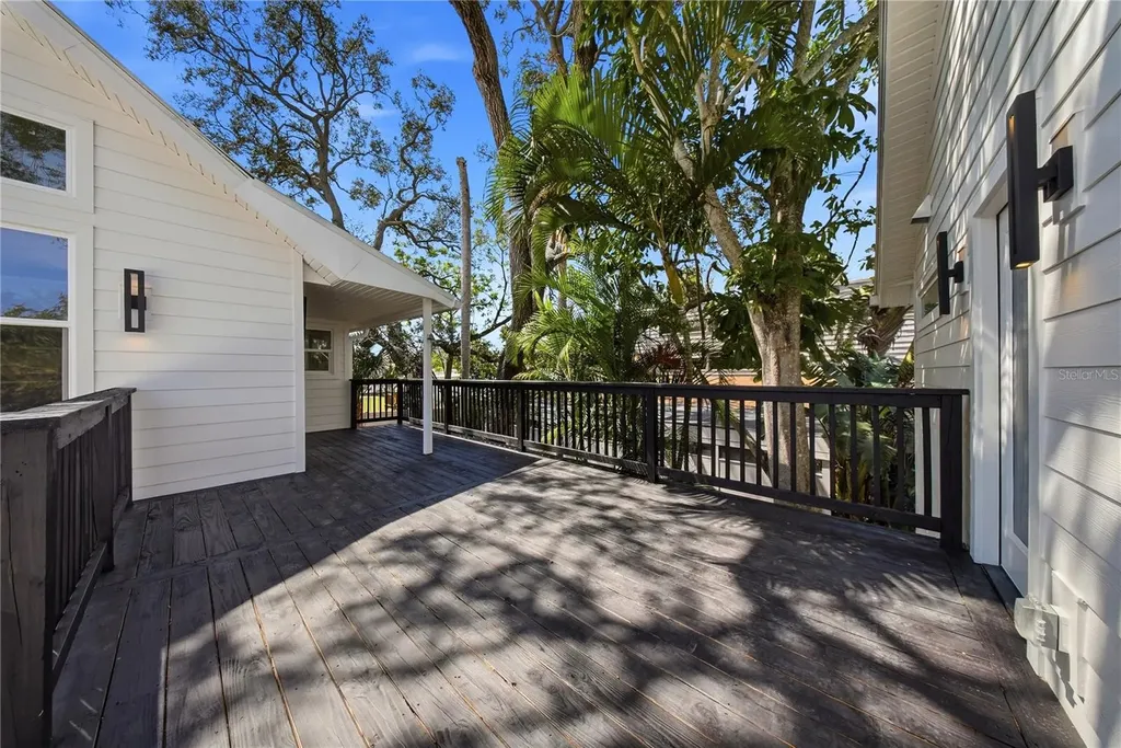 1109 Charles Street Clearwater FL 33755