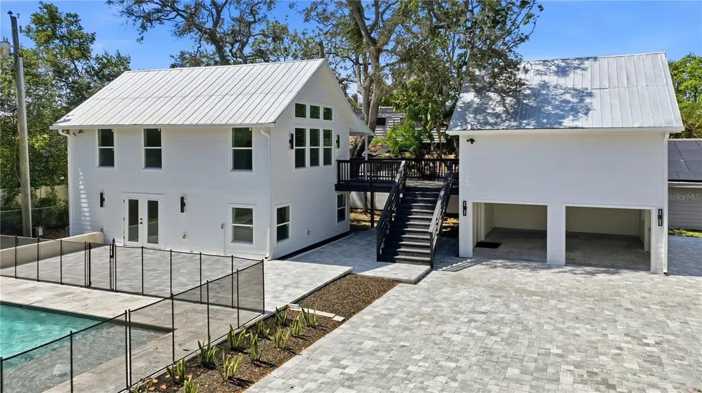1109 Charles Street Clearwater FL 33755