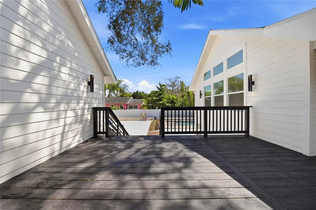 1109 Charles Street Clearwater FL 33755