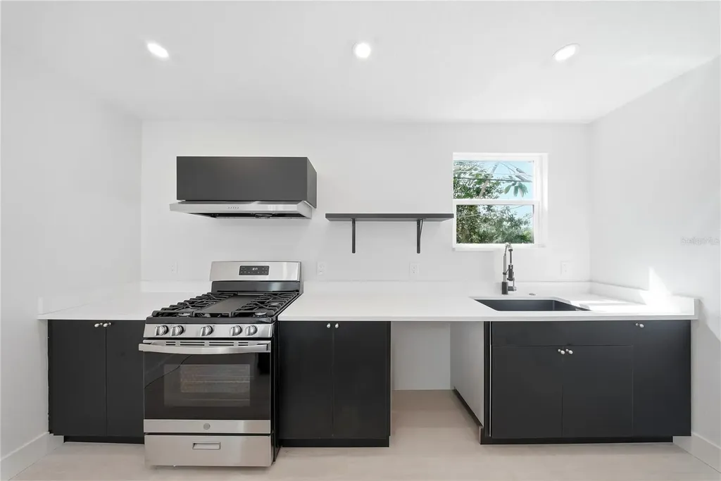 1109 Charles Street Clearwater FL 33755