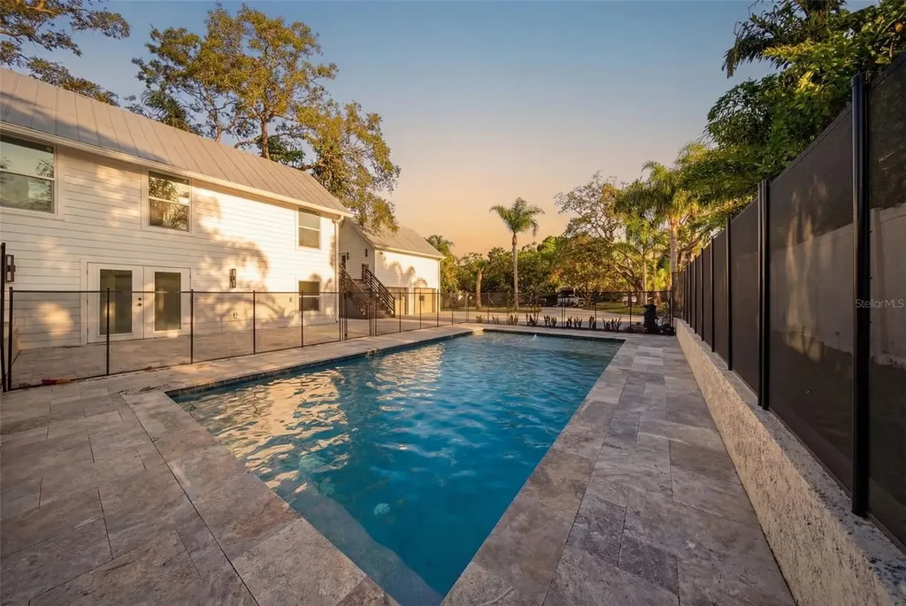 1109 Charles Street Clearwater FL 33755