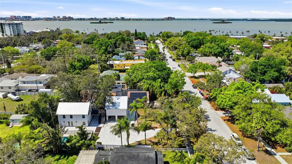 1109 Charles Street Clearwater FL 33755