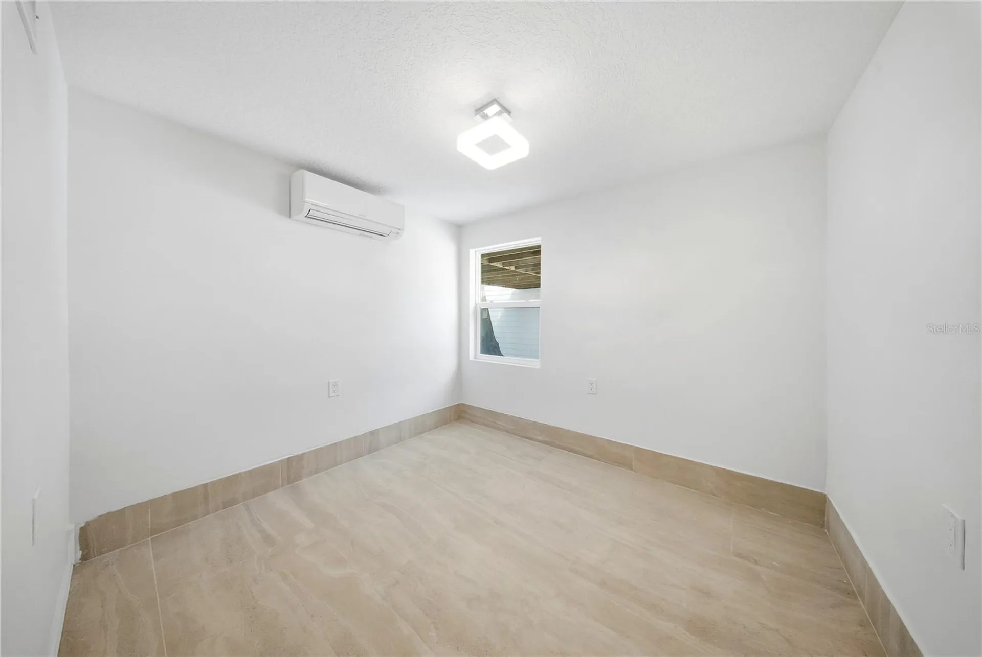 1109 Charles Street Clearwater FL 33755