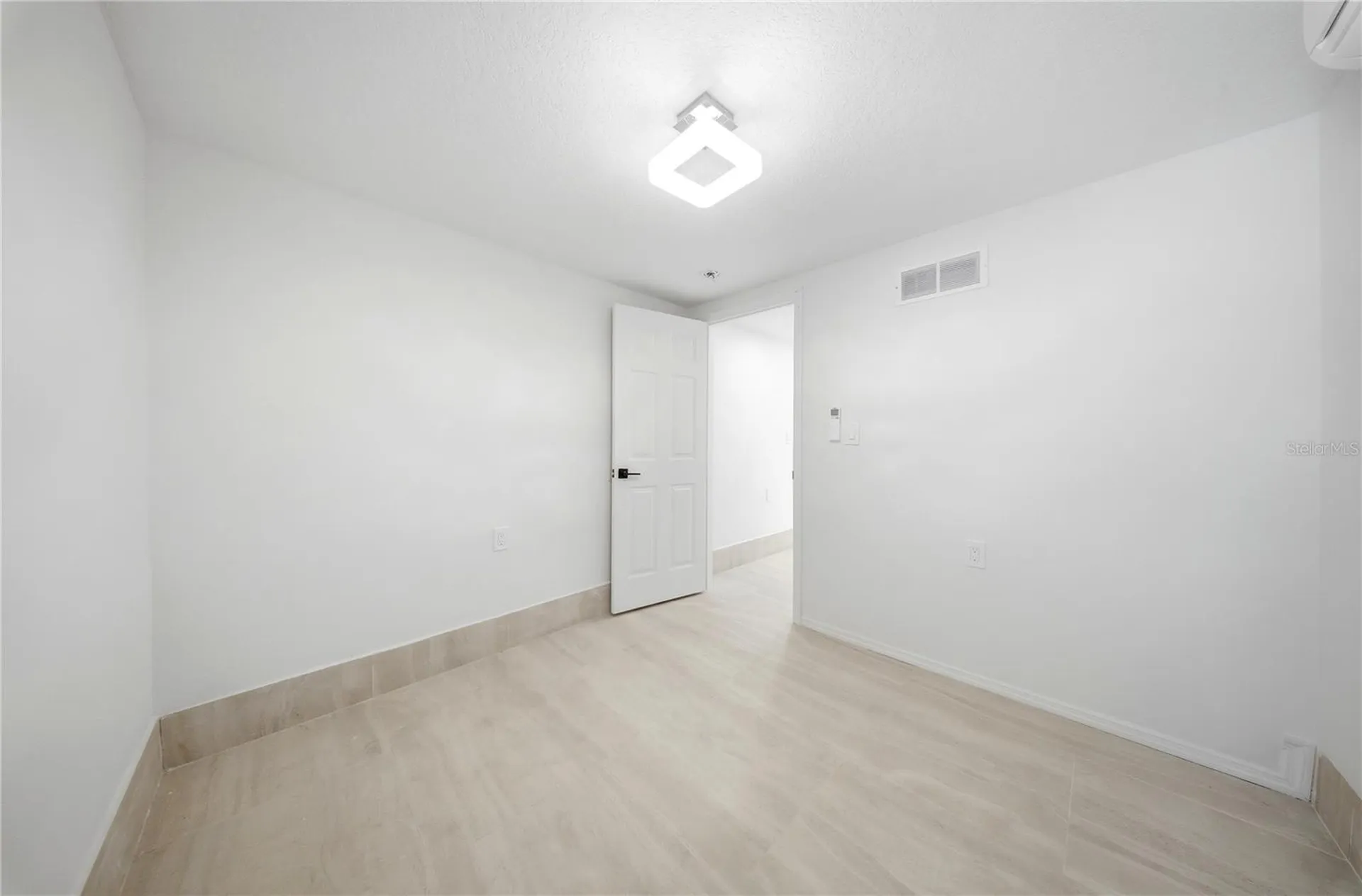 1109 Charles Street Clearwater FL 33755